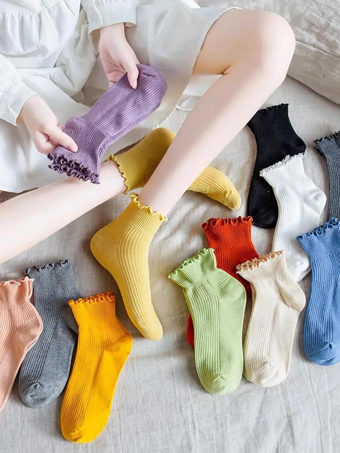 Ginmewrae Womens Ruffle Socks Cute Frilly Ankle Socks Breathable Cotton Warm Soft Casual Crew Socks for Women 6 Pack